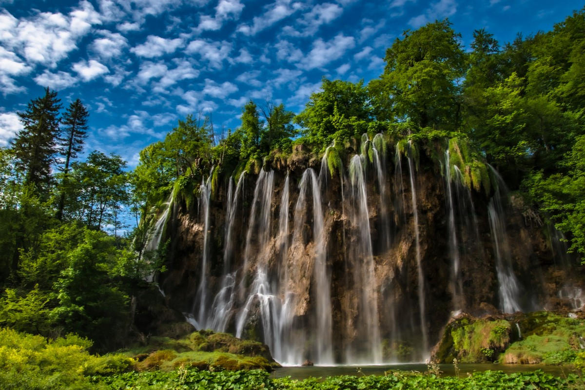 01_-_012-_ZANA_HRKAC_GALOVAC_PLITVICE.jpg